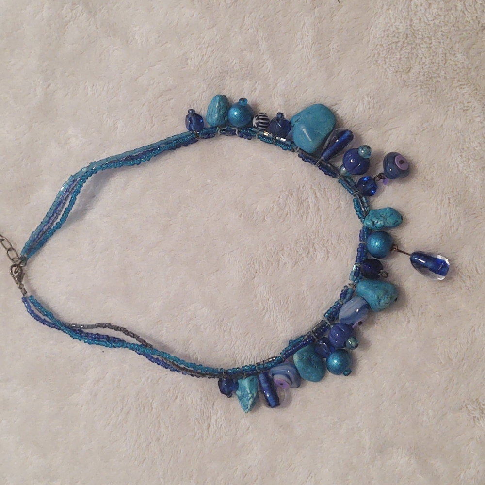 3/$30 Turquoise and blue necklace